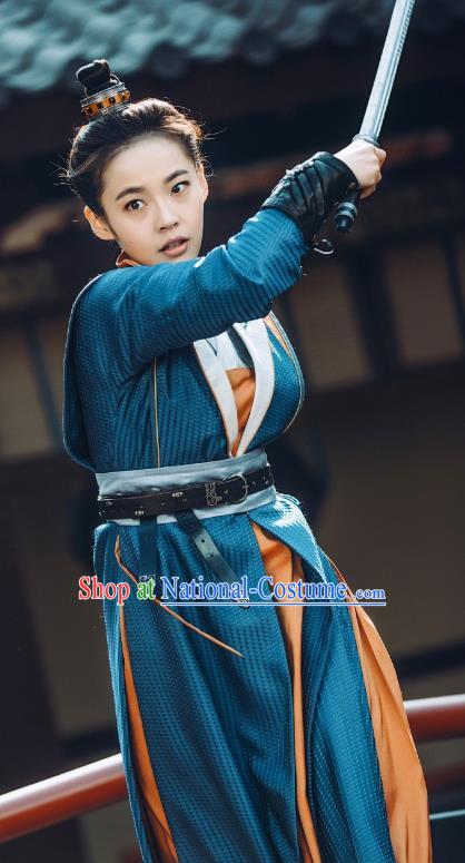 Chinese Ancient Female Swordsman Historical Costumes and Headwear Drama Tang Dynasty Tour Li Anlan Blue Dress