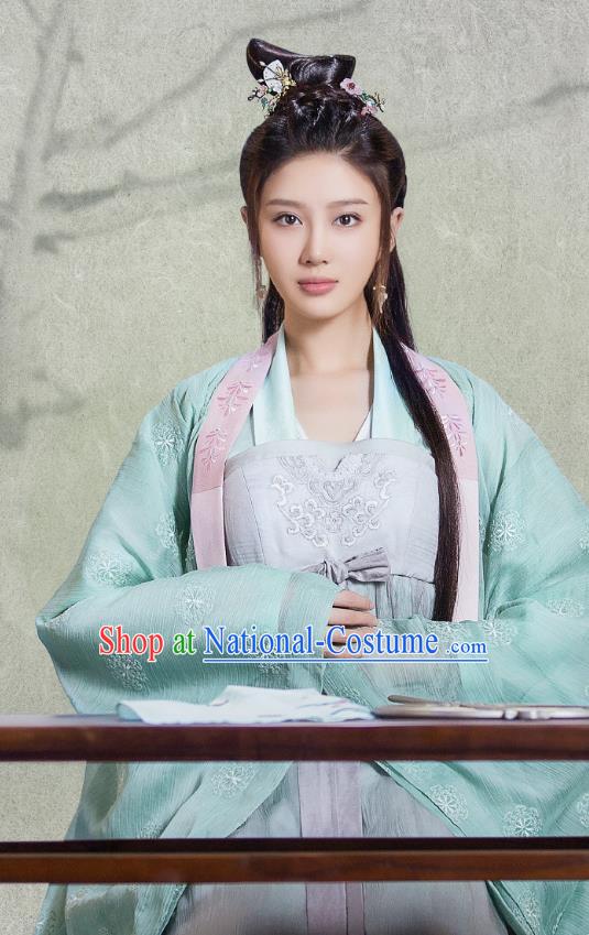 Chinese Ancient Patrician Lady Historical Costumes and Headpieces Drama Tang Dynasty Tour Lu Xinyue Dresses