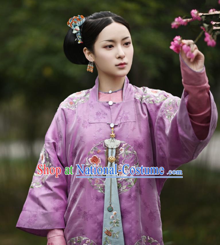 Chinese Ancient Garment Manchu Court Lady Lilac Qipao Dress and Hairpins Drama Dreaming Back to the Qing Dynasty Princess Consort Ming Hui Garment