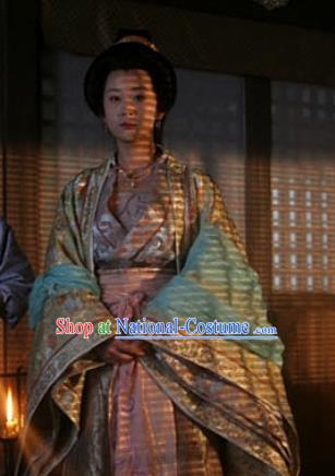 Chinese Ancient Tang Dynasty Apparels Court Empress Hanfu Dress and Headwear Drama Control by Zhen Guan Queen Zhangsun Garment Costumes