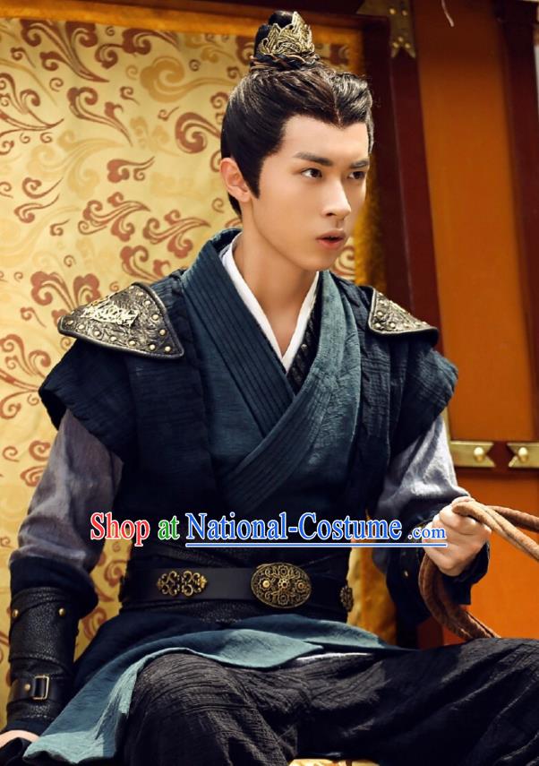 Chinese Ancient Knight Hao Yue Apparels Garment and Hairdo Crown Wuxia Drama The King of Blaze Swordsman Costumes