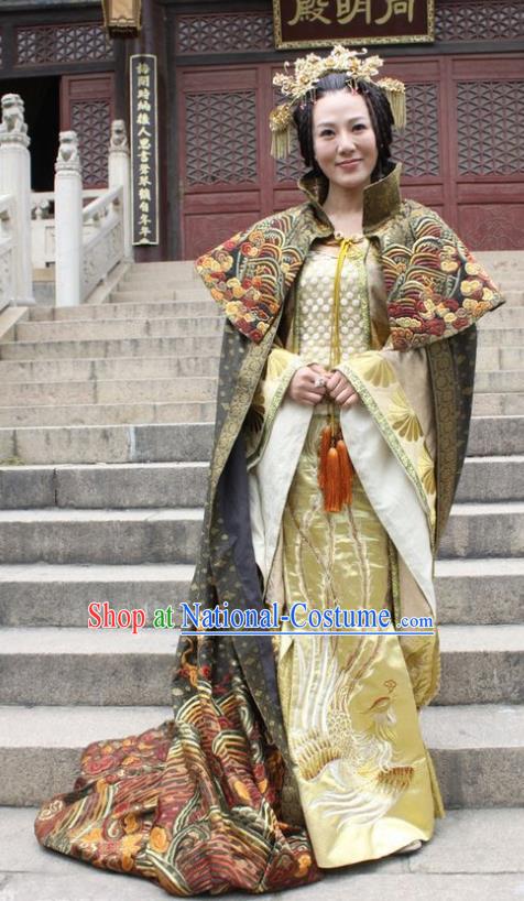 Chinese Ancient Queen Costumes Garment and Headdress Drama The Empress Queen Fang Wanzhi Yellow Dress Apparels