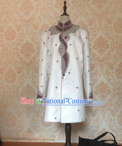 Indian Traditional Embroidered White Coat Asian Hui Nationality Bridegroom Wedding Costume for Men