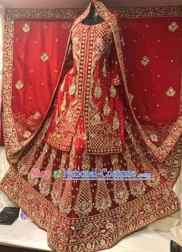 Indian Traditional Bride Diamante Red Lehenga Exquisite Embroidered Dress Asian Hui Nationality Wedding Costume for Women