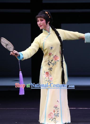 Chinese Shaoxing Opera Hua Tan Young Lady Yellow Dress Costumes and Hair Accessories Ling Long Nv Yue Opera Actress Garment Apparels