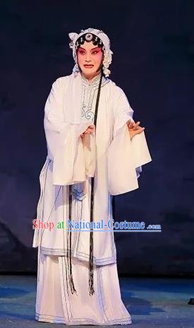 Chinese Kun Opera Distress Maiden White Dresses Costumes The Story of Pipa Peking Opera Garment Tsing Yi Apparels and Headdress