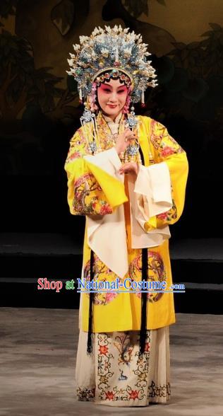 Chinese Kun Opera Actress The Palace of Eternal Youth Costumes Peking Opera Hua Tan Dress Apparels Consort Yang Garment and Phoenix Coronet