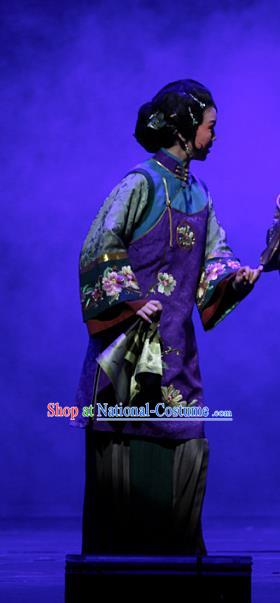 Chinese Shaoxing Opera Rich Consort Dress Apparels Costumes and Headpieces The Family Yue Opera Middle Age Female Garment