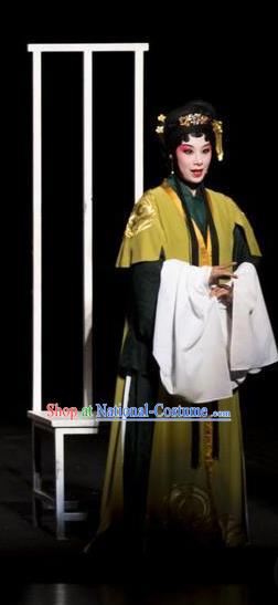 Chinese Kun Opera Huadan Apparels Costumes and Headpieces Romance Juliet Kunqu Opera Young Female Diva Green Dress Garment