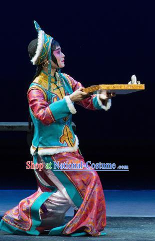 Chinese Kun Opera Xiaodan Dress Apparels Costumes and Headdress Continue the Pipa Traditional Kunqu Opera Court Maid Garment