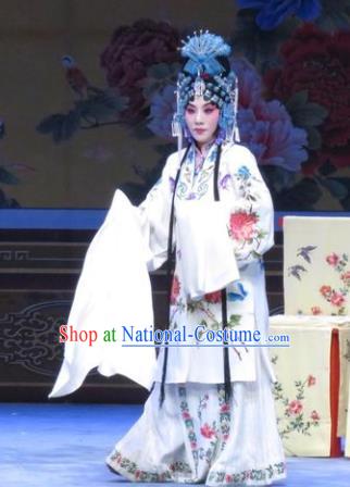 Chinese Ping Opera Diva Liu Jinding Apparels Costumes and Headdress Traditional Pingju Opera San Kan Yu Mei Hua Tan White Dress Garment