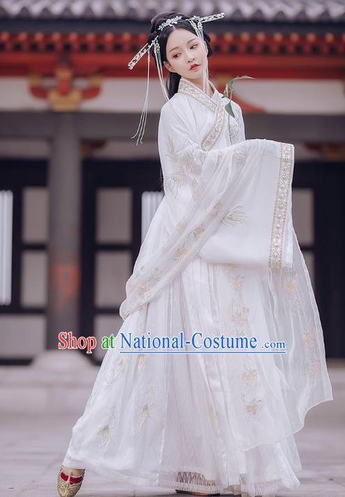 Chinese Traditional White Hanfu Dress Jin Dynasty Royal Princess Historical Costumes Ancient Court Lady Embroidered Apparels