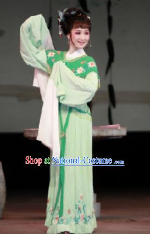 Chinese Shaoxing Opera Young Beauty Hua Tan Costumes Yue Opera Diva The Wrong Red Silk Apparels Garment Female Green Dress and Hair Accessories