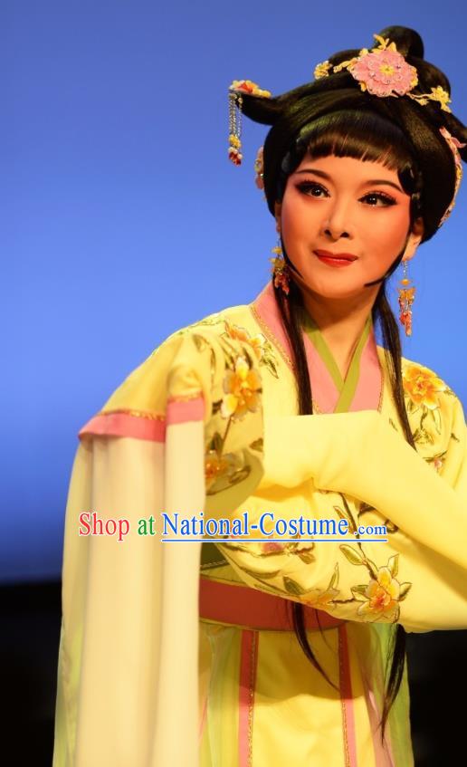 Chinese Shaoxing Opera Young Woman Dress Garment Shuang Yu Chan Yue Opera Actress Hua Tan Costumes Apparels and Hair Accessories