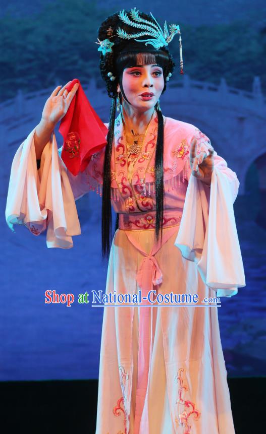 Chinese Shaoxing Opera Young Lady Pink Dress Garment A Tragic Marriage Yue Opera Hua Tan Costumes Actress Wang Lianjuan Apparels and Headpieces