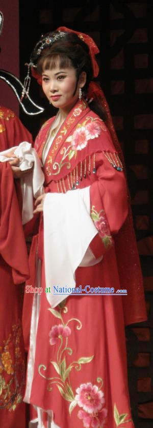 Chinese Shaoxing Opera Bride The Wrong Red Silk Costumes Yue Opera Wedding Garment Hua Dan Red Dress Apparels and Headpieces