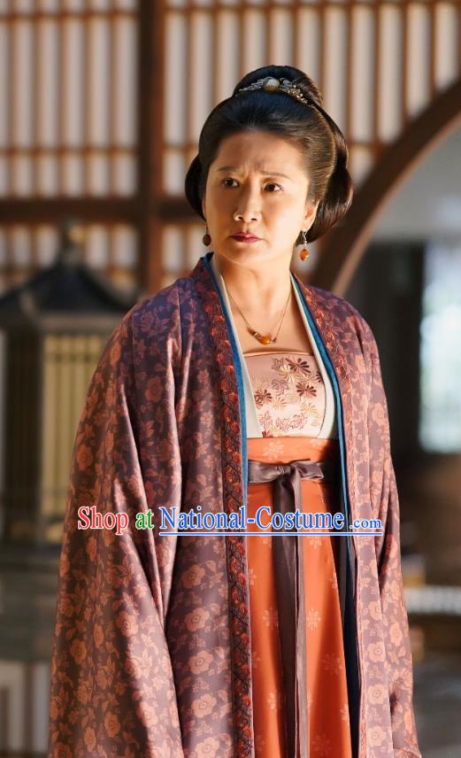 Chinese Ancient Noble Dame Yang Clothing Drama Serenade of Peaceful Joy Song Dynasty Countess Historical Costumes and Headpieces