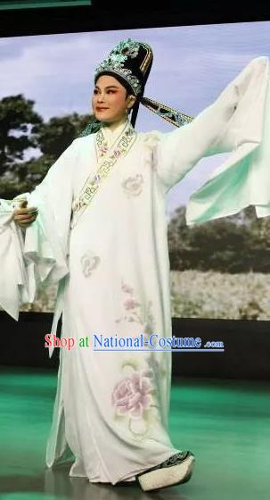 Chinese Yue Opera Costumes and Hat A Bride For A Ride Shaoxing Opera Scholar Zhou Wenbin Garment Young Male Xiaosheng White Robe Apparels