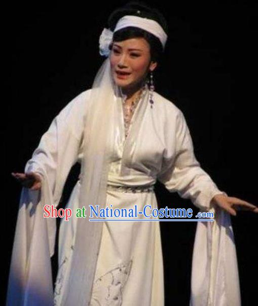 Chinese Shaoxing Opera Female Role White Dress and Headdress Hu Die Meng Butterfly Dream Yue Opera Garment Costumes Distress Maiden Apparels