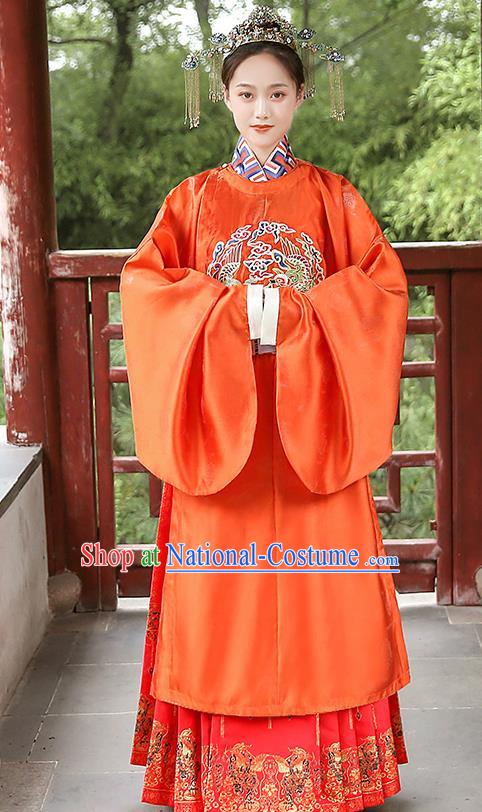 Chinese Traditional Ming Dynasty Wedding Hanfu Dress Ancient Queen Apparels Historical Costumes Round Collar Robe for Women