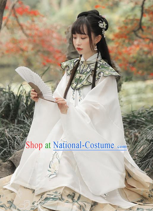 Chinese Traditional Ming Dynasty Nobility Lady Historical Costumes Ancient Patrician Female Embroidered Hanfu Dress Garment for Women