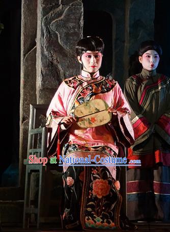 Chinese Beijing Opera Rich Female Garment Costumes and Hair Accessories Traditional Peking Opera The Golden Cangue Young Mistress Dress Apparels