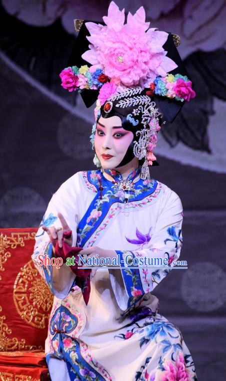 Chinese Beijing Opera Young Female Apparels Costumes and Headpieces Hong Zong Lie Ma Traditional Peking Opera Hua Tan Princess Daizhan Dress Garment