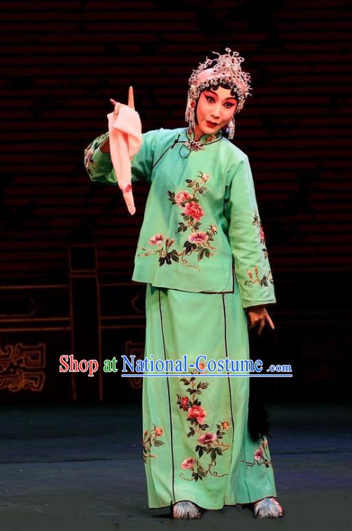 Chinese Beijing Opera Diva Zhou Fengying Apparels Costumes and Headpieces Xin An Yi Traditional Peking Opera Actress Green Dress Hua Tan Garment