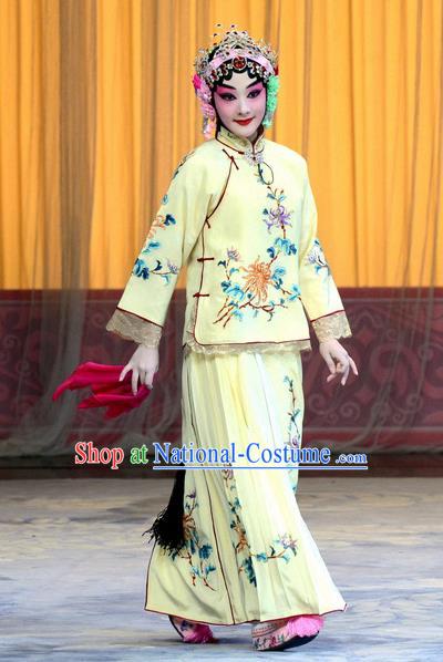 Chinese Beijing Opera Young Lady Apparels Costumes and Headpieces Xin An Yi Traditional Peking Opera Diva Zhao Meirong Yellow Dress Actress Garment