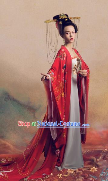 Chinese Ancient Imperial Consort Yang Hanfu Dress Apparels Traditional Tang Dynasty Magnificent Concubine Historical Costumes and Headdress Complete Set