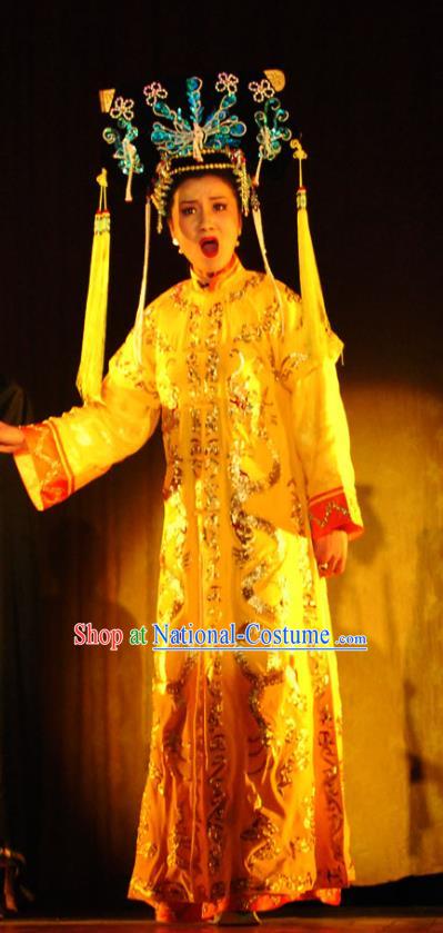 Chinese Beijing Opera Queen Garment Costumes and Headdress Shao Nian Tian Zi Traditional Qu Opera Hua Tan Apparels Qing Dynasty Imperial Empress Yellow Dress