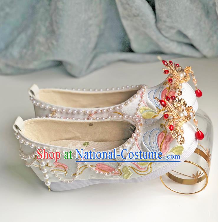 Chinese Ancient Princess Pearls Bow Shoes Traditional Cloth Shoes Wedding Hanfu Shoes Embroidered Shoes for Women