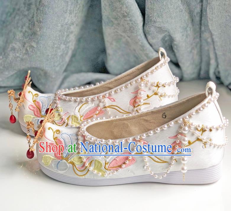 Chinese Ancient Princess Pearls Bow Shoes Traditional Cloth Shoes Wedding Hanfu Shoes Embroidered Shoes for Women