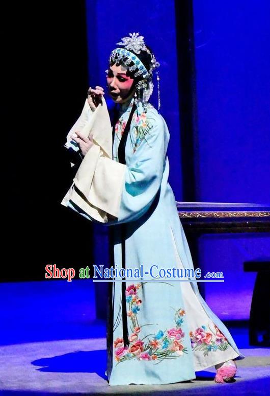 Chinese Cantonese Opera Actress Yang Yaoxian Garment Hua Jian Ji Costumes and Headdress Traditional Guangdong Opera Hua Tan Apparels Diva Dress