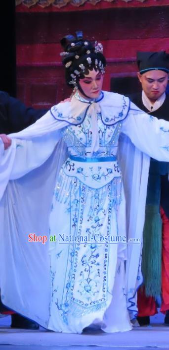 Chinese Cantonese Opera Young Beauty Garment Costumes and Headdress Traditional Guangdong Opera Courtesan Wang Meiniang Apparels Hua Tan Dress