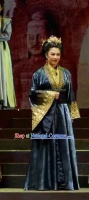 Chinese Historical Drama Bei Wei Feng Yang Ancient Queen Mother Garment Costumes Traditional Northern Wei Dynasty Empress Dowager Feng Dress Apparels and Headdress