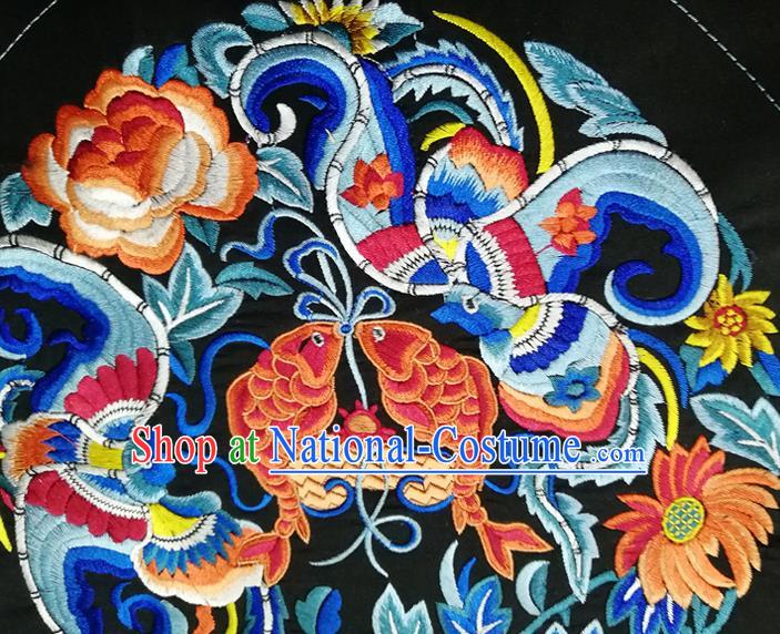 Chinese Traditional Embroidered Goldfish Flowers Pattern Cloth Patch Decoration Embroidery Craft Embroidered Accessories