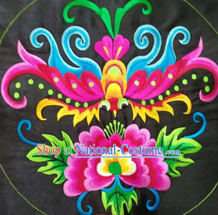 Chinese Traditional Embroidered Butterfly Flowers Pattern Cloth Patch Decoration Embroidery Craft Embroidered Accessories