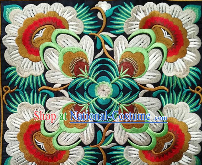 Chinese Traditional Embroidered Flowers Pattern Patch Decoration Embroidery Craft Embroidered Accessories