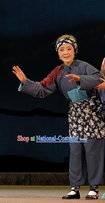 Chinese Sichuan Highlights Opera Elderly Female Garment Costumes and Headdress Legend of Chen Mapo Traditional Peking Opera Poor Woman Dress Apparels