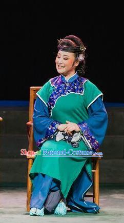 Chinese Sichuan Highlights Opera Dame Guo Xiuyun Garment Costumes and Headdress Gua Yin Zhi Xian Traditional Peking Opera Elderly Female Dress Dame Apparels