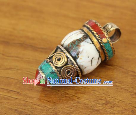 Chinese Traditional Tibetan Nationality Shell Jewelry Accessories Decoration Zang Ethnic Handmade Necklace Pendant for Women