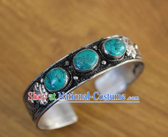 Chinese Traditional Tibetan Nationality Green Stone Bracelet Jewelry Accessories Decoration Zang Ethnic Handmade Silver Carving Bangle for Women