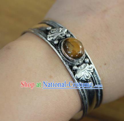 Chinese Traditional Tibetan Nationality Brown Kallaite Bracelet Jewelry Accessories Decoration Handmade Zang Ethnic Silver Carving Bangle for Women