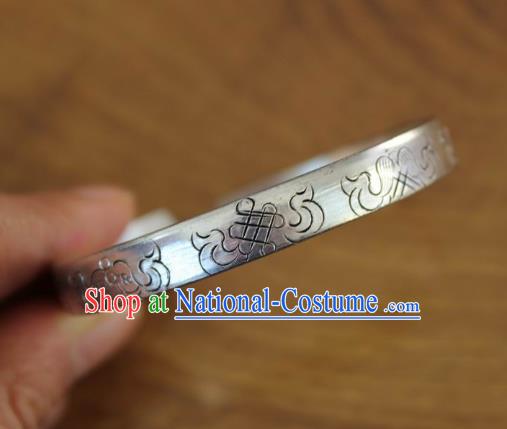 Chinese Traditional Tibetan Nationality Lucky Bracelet Jewelry Accessories Decoration Handmade Zang Ethnic Silver Carving Bangle for Women