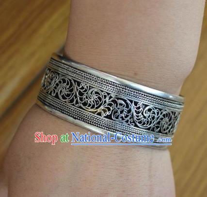 Chinese Traditional Tibetan Nationality Silver Filigree Bracelet Jewelry Accessories Decoration Handmade Zang Ethnic Bangle for Women