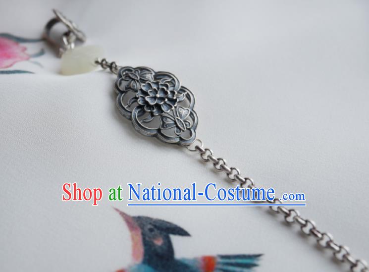 Chinese Classical Cheongsam Silver Carving Flower Brooch Traditional Hanfu Accessories Handmade Tassel Breastpin Pendant for Women