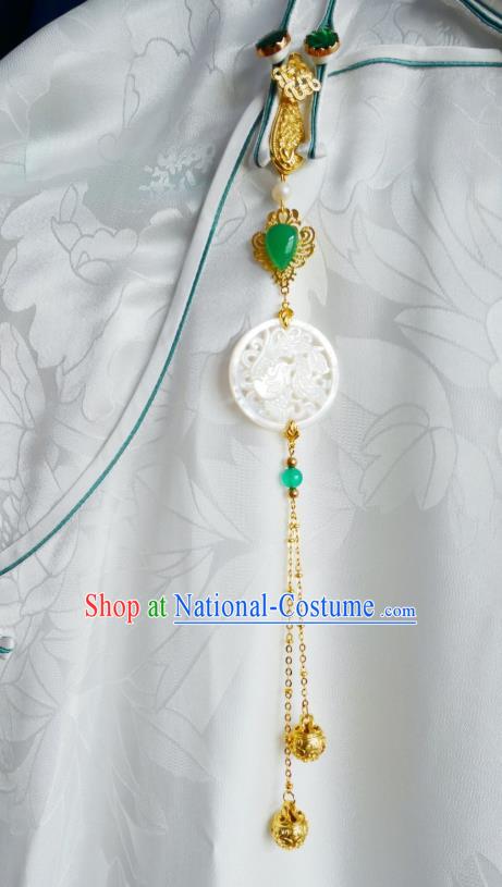 Chinese Classical Shell Carving Brooch Traditional Hanfu Cheongsam Accessories Handmade Golden Bells Tassel Breastpin Pendant for Women