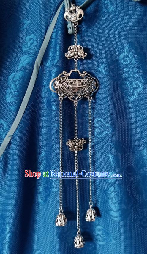 Chinese Classical Longevity Lock Brooch Traditional Hanfu Accessories Handmade Cheongsam Silver Carving Breastpin Tassel Pendant for Women