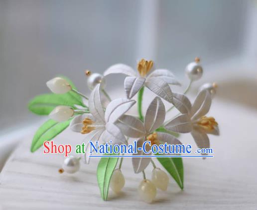 Handmade Chinese Classical Lily Flowers Hair Comb Traditional Hair Accessories Ancient Hanfu Court White Silk Hairpins for Women